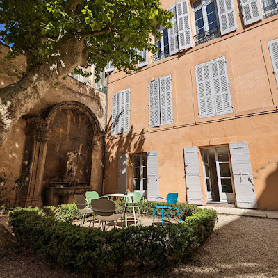 OPÉRA Bureau de Famille à Aix-en-Provence