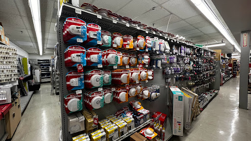 Hardware Store «John W Weiss Ace Hardware», reviews and photos, 1560 Waukegan Rd, Glenview, IL 60025, USA