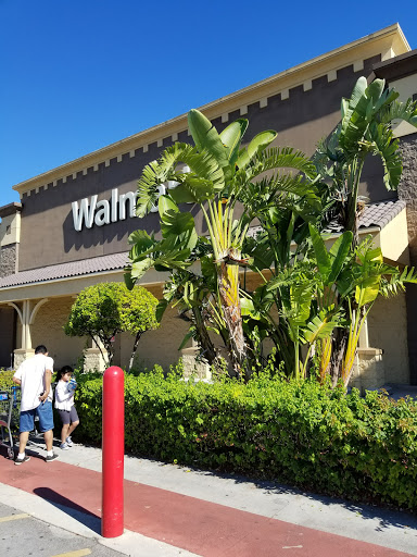 Department Store «Walmart Supercenter», reviews and photos, 19501 NW 27th Ave, Miami Gardens, FL 33056, USA