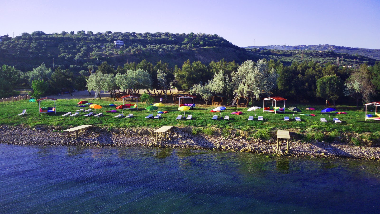 Mürefte Camping Plaji'in fotoğrafı geniş bir kıyı şeridi ile birlikte