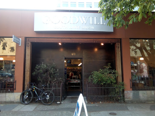 Thrift Store «Goodwill South Lake Union», reviews and photos, 411 Westlake Ave N, Seattle, WA 98109, USA