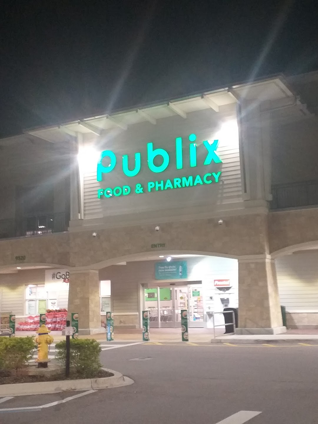 Publix Liquors at Gateway Commons