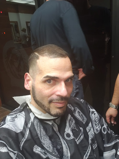 Barber Shop «Rigoberto Barber Shop», reviews and photos, 1077 Cypress Ave, Ridgewood, NY 11385, USA