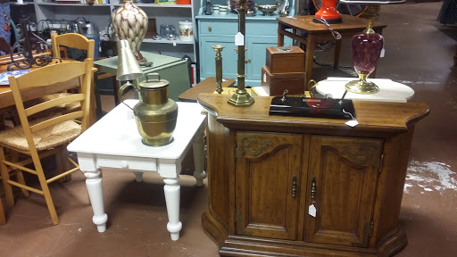Consignment Shop «Gallery 265 Inc Resale Estate Furniture and Consignment», reviews and photos, 265 N US Hwy 17 92, Longwood, FL 32750, USA