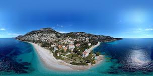 Photo n°1 de Base Nautique du Golfe Bleu à Roquebrune-Cap-Martin ()