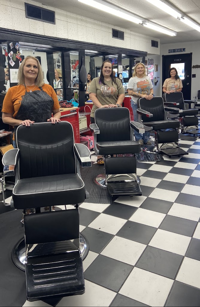 Roy's Barber & Style Shop 76020