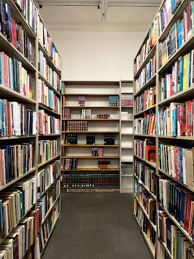 Christian Book Store «Baker Book House Co», reviews and photos, 2768 E Paris Ave SE, Grand Rapids, MI 49546, USA