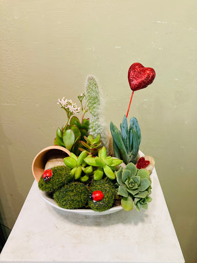 Florist «Fleur De Lis Florist», reviews and photos, 811 Castro St, Mountain View, CA 94041, USA