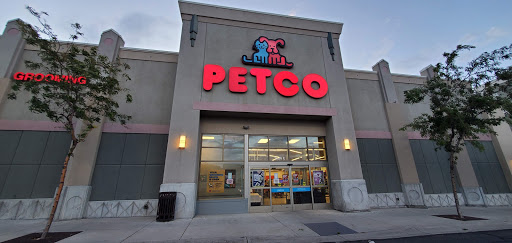 Petco Animal Supplies, 11639 S Pkwy Plaza Dr, South Jordan, UT 84095, USA, 