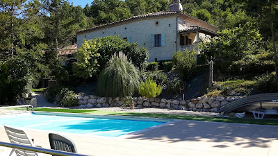 Eco Gite Le Théron Fontaine à Montcuq-en-Quercy-Blanc