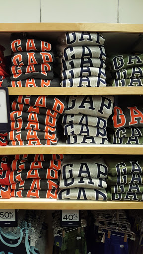 Clothing Store «Gap», reviews and photos, 18511 Outlet Blvd, Chesterfield, MO 63005, USA