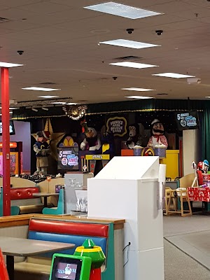 Chuck E. Cheese - photo 32