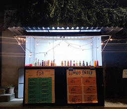 La Caseta alitas y hamburguesas photo