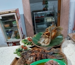 Warung D'dangin photo