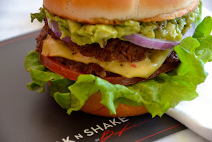 Photo n°135 de Steak 'n Shake Cannes Croisette à Cannes ()
