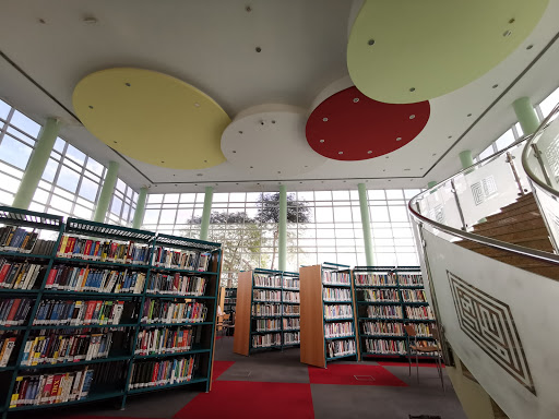 Al Mankhool Public Library