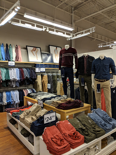 Clothing Store «Gap Outlet», reviews and photos, 562 Pinnacle Pkwy, Bristol, TN 37620, USA