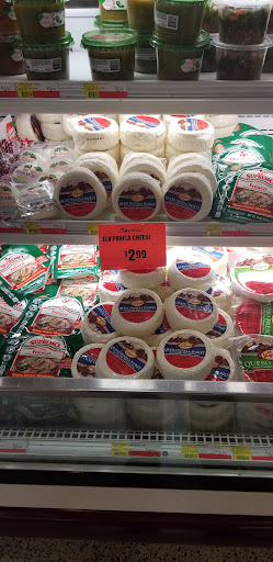 Grocery Store «Super Mercados El Guero», reviews and photos, 850 N Farnsworth Ave, Aurora, IL 60505, USA