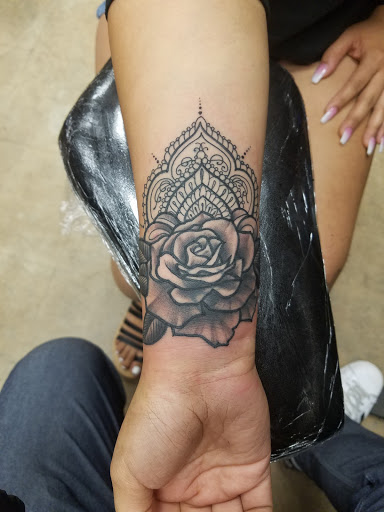 Tattoo Shop «Aztec Ink», reviews and photos, 8920 North Fwy, Houston, TX 77037, USA