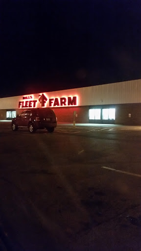 Mills Fleet Farm, 629 Rogersville Rd, Fond du Lac, WI 54935, USA, 