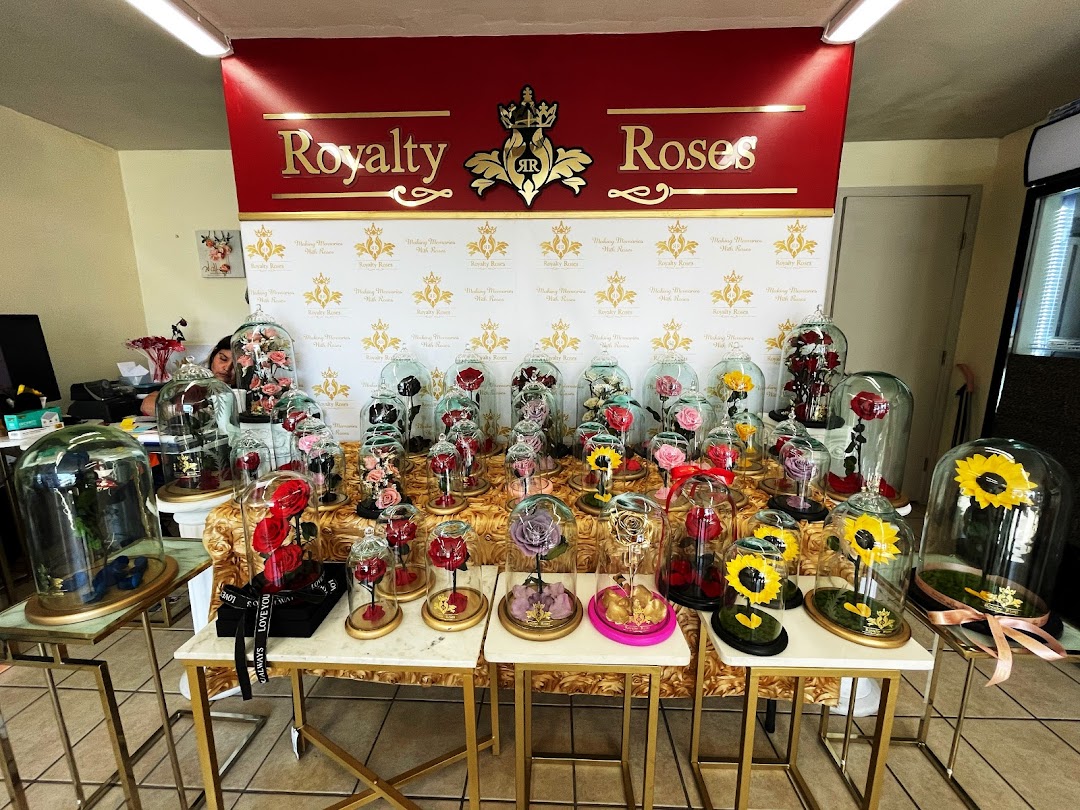 Royalty Roses - Harlingen Florist