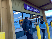 FedEx Office Print & Ship Center - Photo 5 - Car repair in Santa Cruz, CA, Santa Cruz