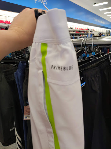 Clothing Store «Ross Dress for Less», reviews and photos, 1237 E Golf Rd, Schaumburg, IL 60173, USA