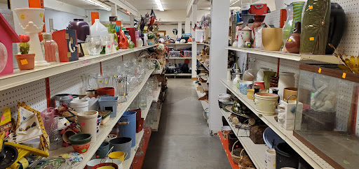 Thrift Store «Fabulously Frugal Thrift Shop», reviews and photos, 611 2nd St, Snohomish, WA 98290, USA
