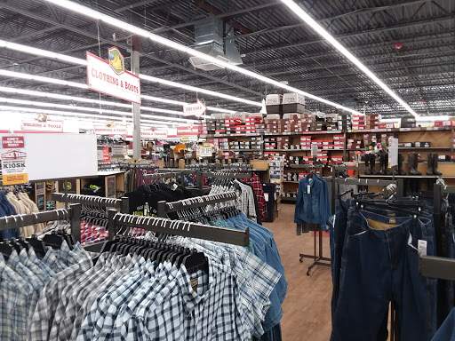 Home Improvement Store «Tractor Supply Co.», reviews and photos, 13500 Benns Church Blvd, Smithfield, VA 23430, USA