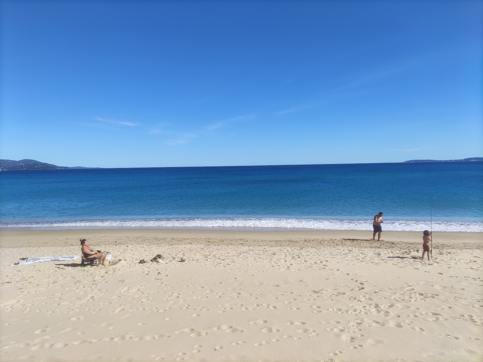 Plage du Gouron'in fotoğrafı ve yerleşim