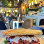 Photo n°1 de l'avis de eldom. fait le 20/06/2023 à 14:24 sur le  Marconi 35 Bar Bistrot à Alassio