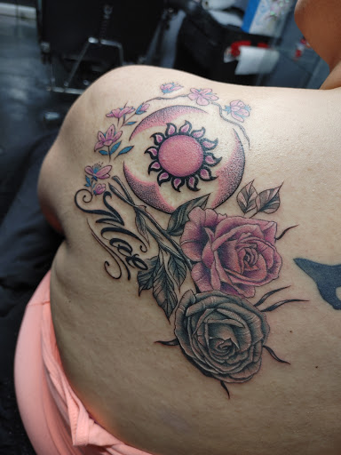 Tattoo Shop «Absolute Tattoo», reviews and photos, 1212 S Kansas Ave, Topeka, KS 66612, USA