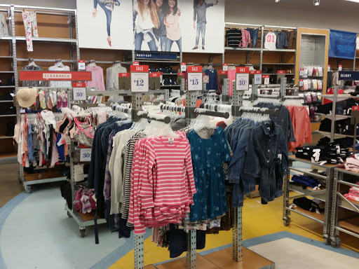 Old Navy image 5