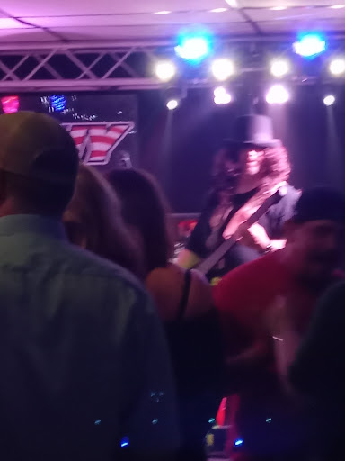 Night Club «Mixers Nightclub & Lounge», reviews and photos, 136 Sabattus Rd, Sabattus, ME 04280, USA