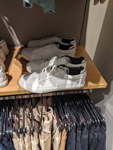 Clothing Store «Express», reviews and photos, 6847 Springfield Mall, Springfield, VA 22150, USA