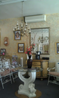 Mounier's Hair & Fashion - Photo 4 - Car repair in Downey, CA, Downey