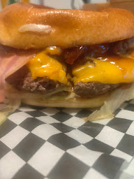 Photo n°22 de Le 24 à Aix-les-Bains ()