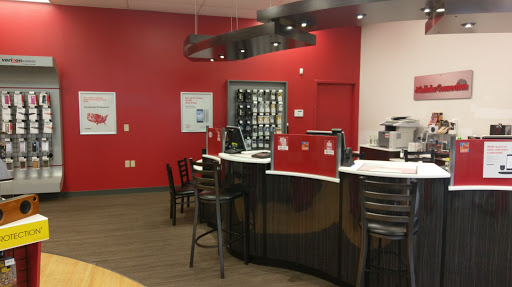 Cell Phone Store «Verizon Authorized Retailer, TCC», reviews and photos, 12019 Business Park Blvd N, Champlin, MN 55316, USA