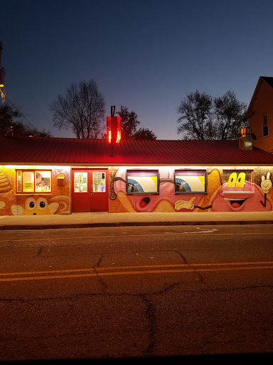 Dessert Shop «Honey Creme Donut Shop», reviews and photos, 514 Vincennes St, New Albany, IN 47150, USA