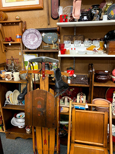 Antique Store «Cackleberry Farm Antique Mall», reviews and photos, 3371 Lincoln Hwy, Paradise, PA 17562, USA