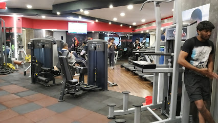Crunch Fitness Studio - Anna Nagar (Best Gym in An - Rais Towers, 2054/b, 2nd Ave, L Block, Kurinji Colony, Anna Nagar, Chennai, Tamil Nadu 600040, India