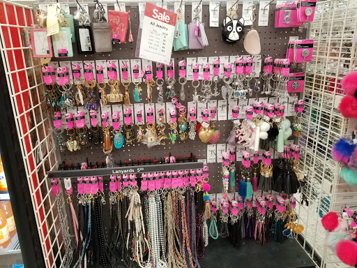 Craft Store «Michaels», reviews and photos, 610 W 17th St, Costa Mesa, CA 92627, USA