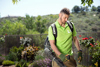 Lawn Love Lawn Care of Jacksonville - Photo 6 - Car repair in , Jacksonville