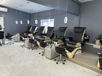 Ellis Nails - Photo 2 - Car repair in Delmar, NY, Albany