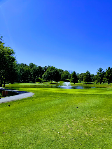 Country Club «Lake Forest Golf & Country Clb», reviews and photos, 300 Yard Dr, Lake St Louis, MO 63367, USA