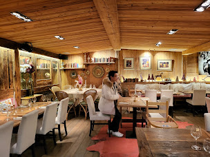 Photo n°4 de Restaurant Le Carrousel à Chamonix-Mont-Blanc ()