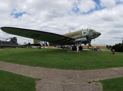 Grocery Store «Fort Campbell Commissary», reviews and photos, 2606 Indiana Ave, Fort Campbell, TN 42223, USA