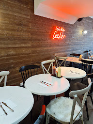 Photo n°52 de Lecker à Suresnes ()