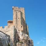 Photo n°5 de l'avis de ANTONIO.I fait le 28/04/2019 à 15:15 sur le  Castello Federiciano di Roseto Capo Spulico à Borgata Marina