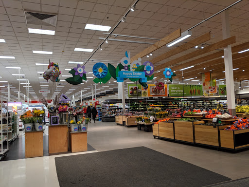 Department Store «Target», reviews and photos, 111 Pioneer Trail, Chaska, MN 55318, USA